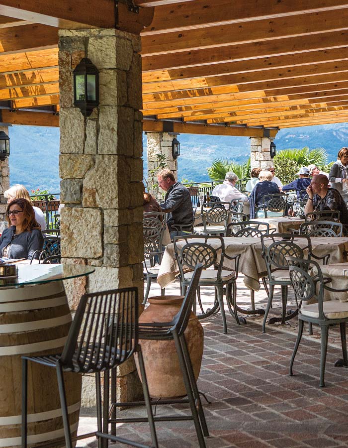 Terrazzo vista Lago Locanda Monte Baldo